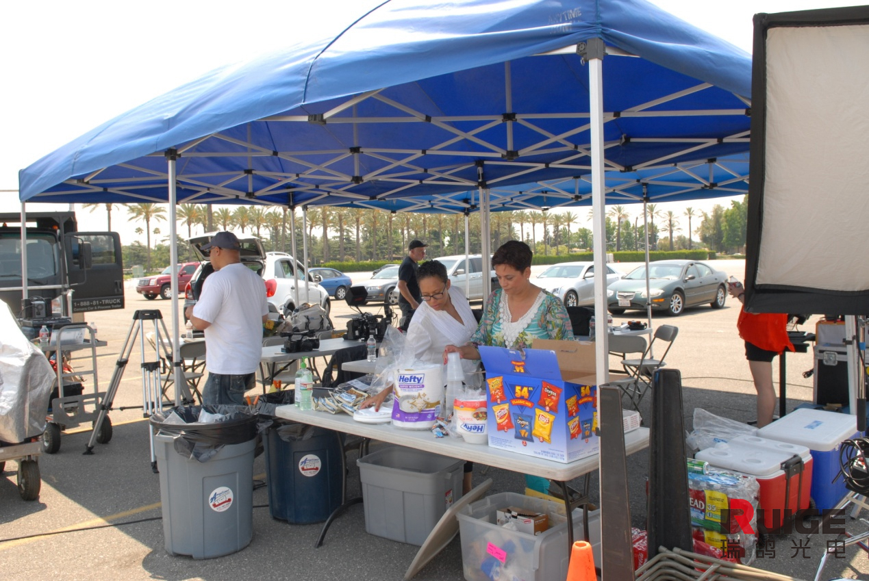 瑞鸽在好莱坞当制片人，箱载监视器广告拍摄花絮之一