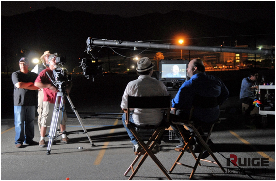 谁说老外懒散，别被骗了，带你见识好莱坞团队令人赞叹的职业素养